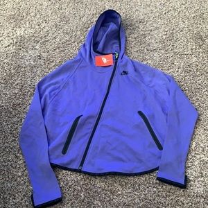 nike exercise hoodie